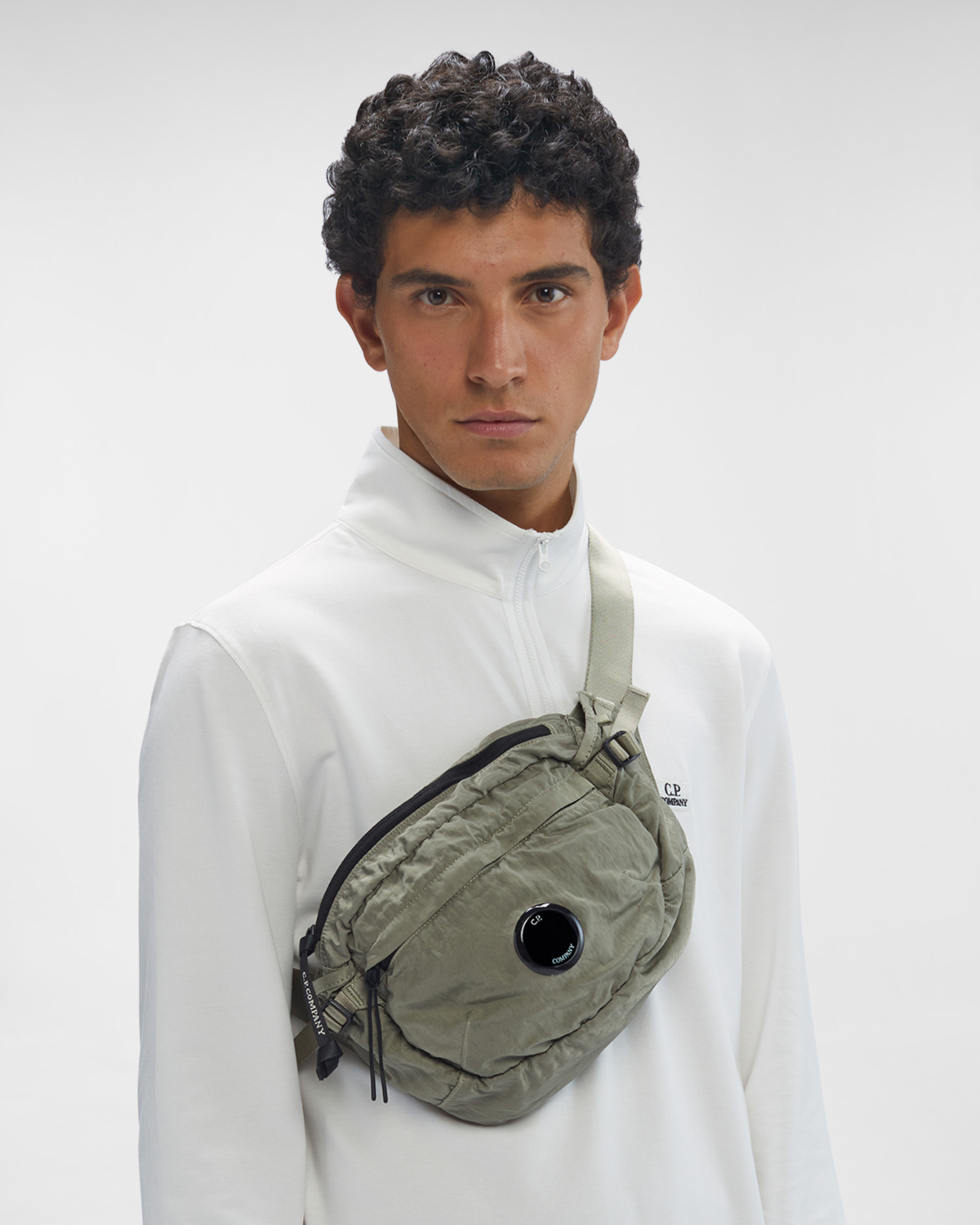 Cp Company Tas 15cmac112a L-grijs
