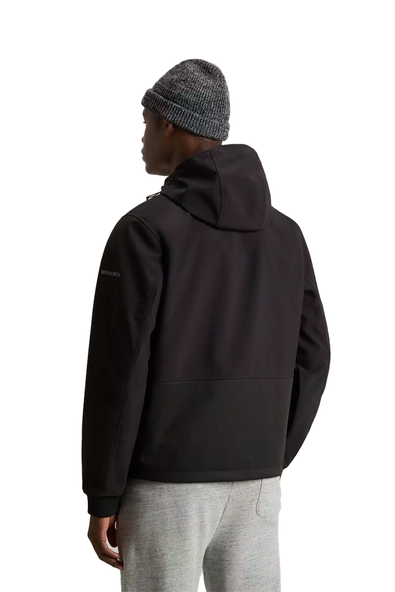 Woolrich Jas Soft Shell Full Zipp Hoodie Zwart
