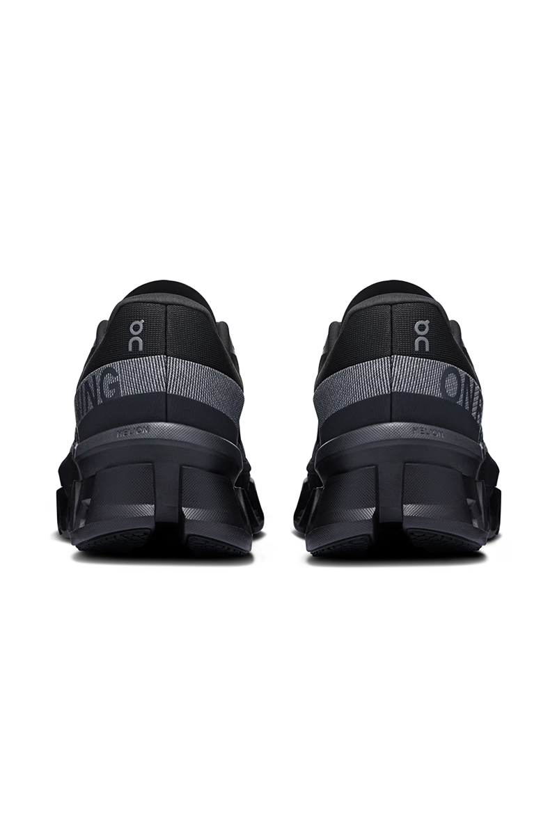 On Running Schoenen Cloudmonster 2 All Black