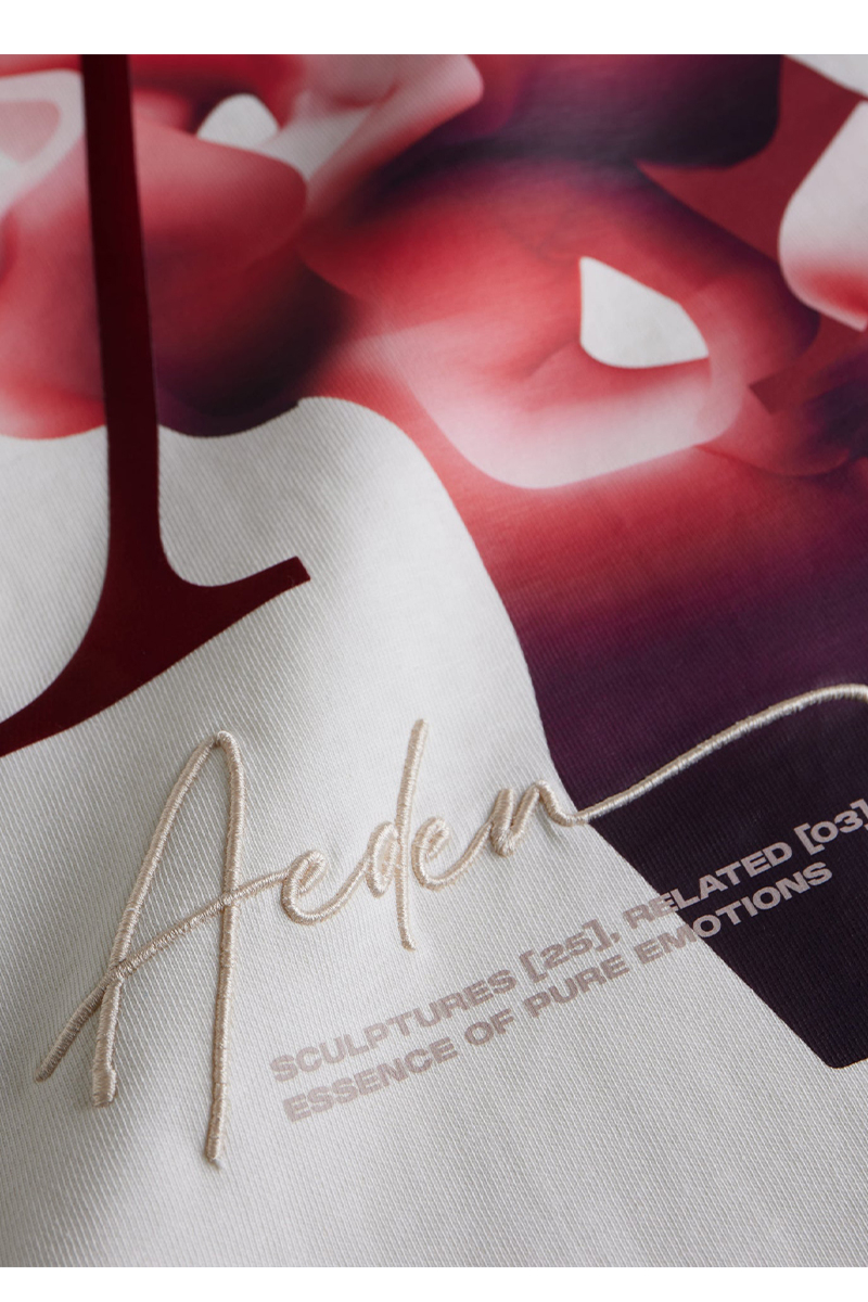 Aeden T-shirt Scorose Tee Off White