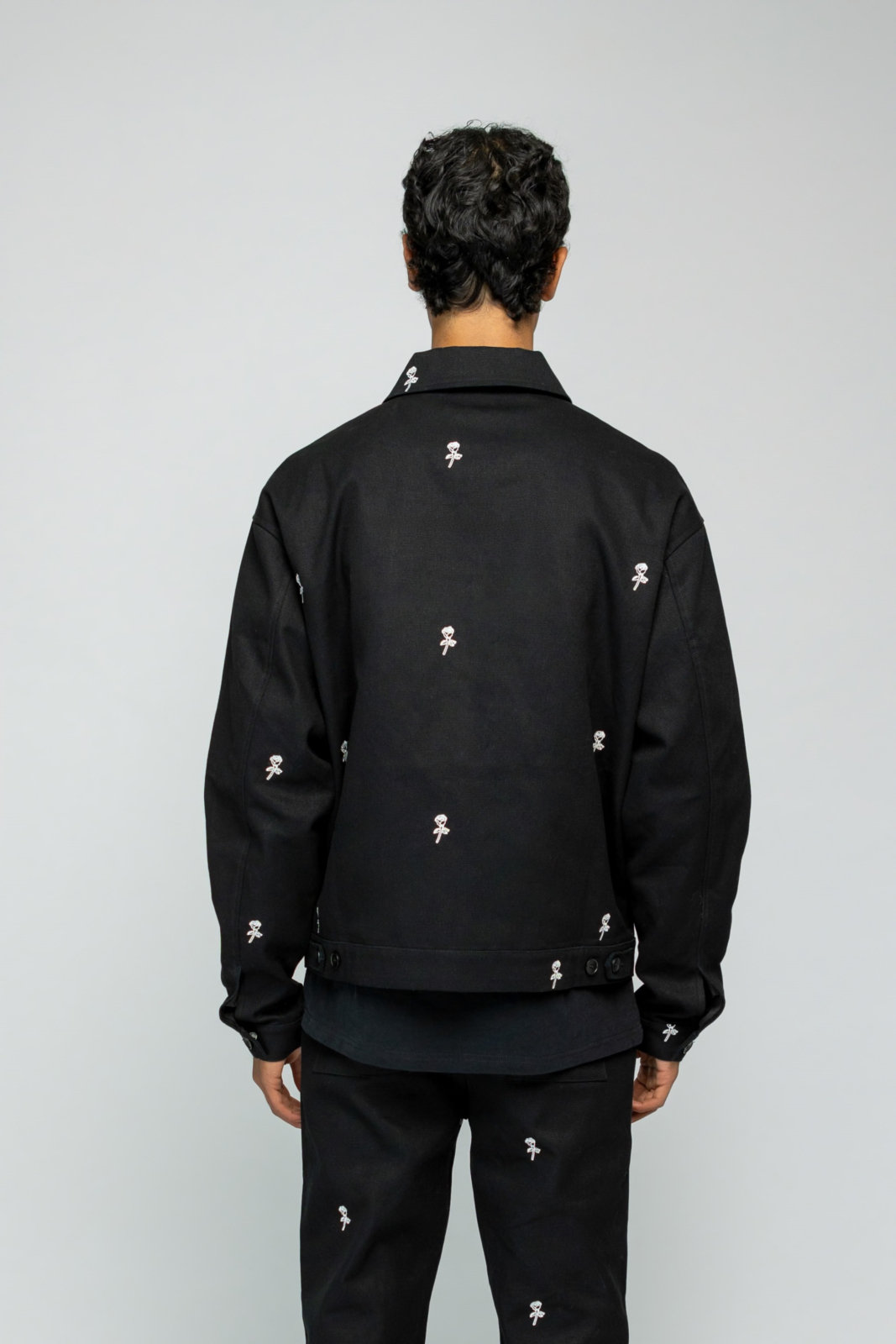 Stranger Society Jas Roses All Over Jacket Zwart
