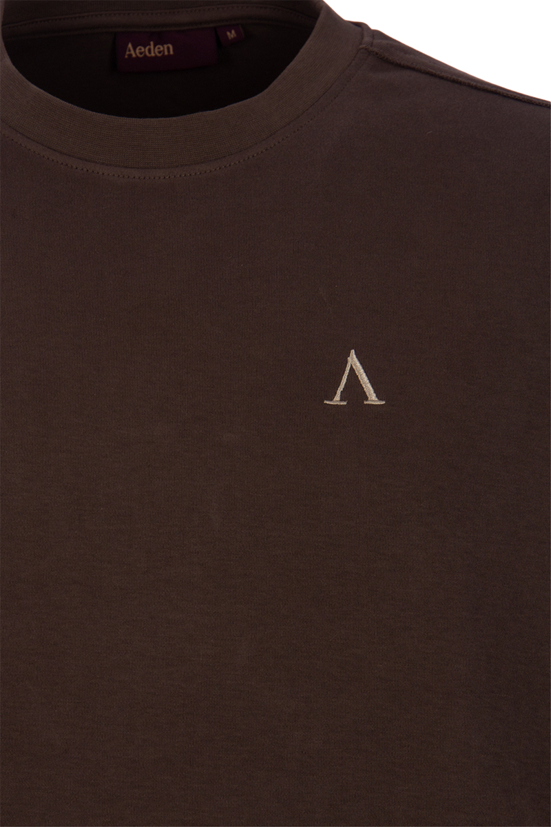 AEDEN T-SHIRT