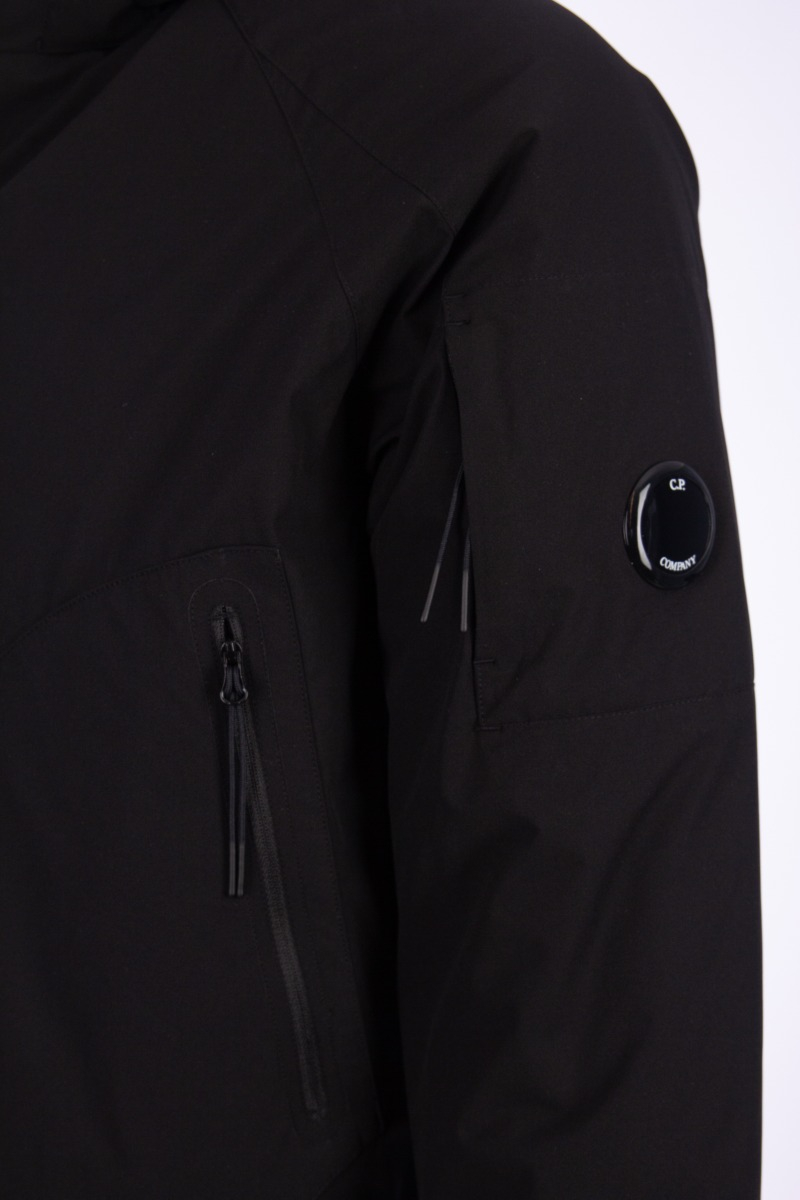 Cp Company Jas 13cmow173a Zwart