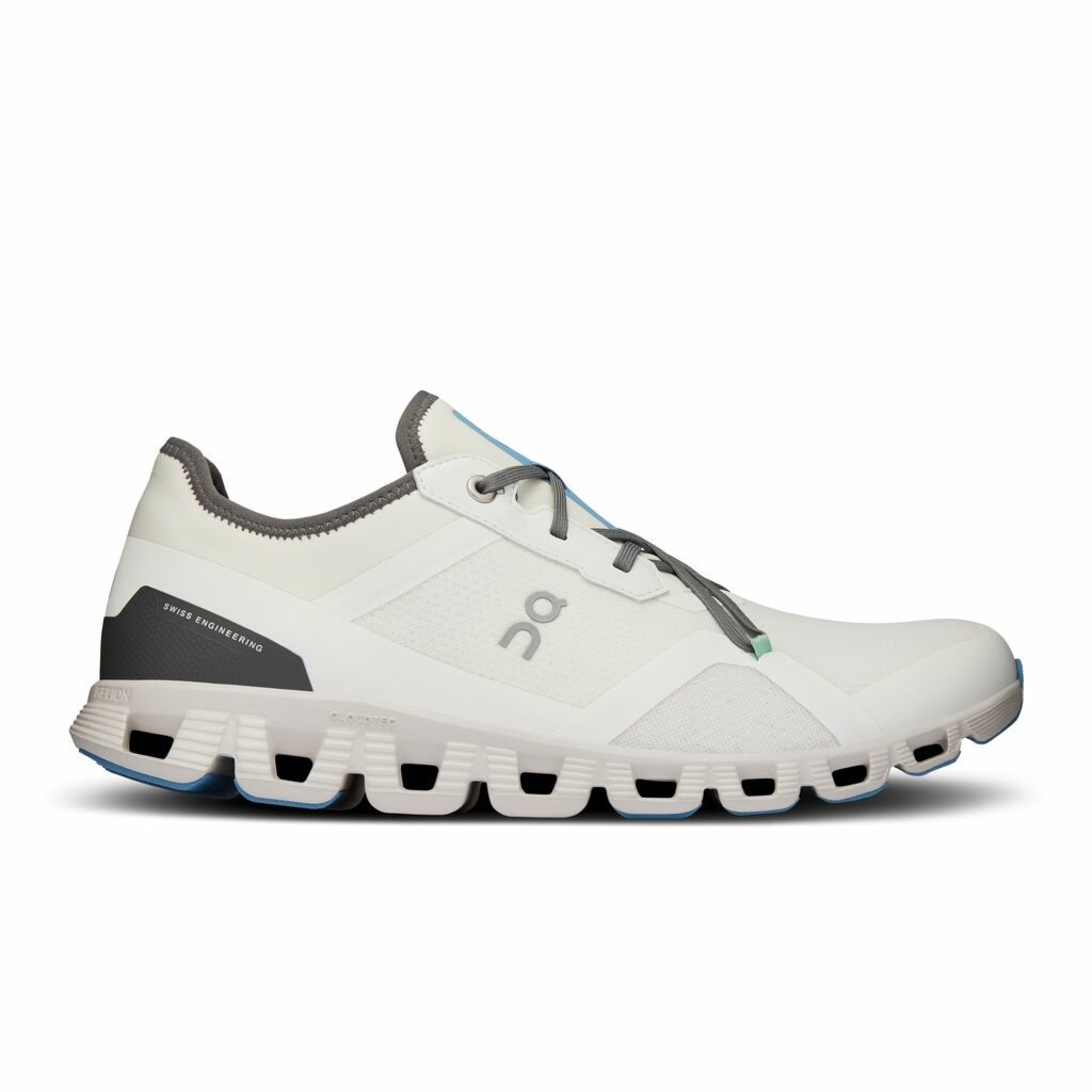 On Running Schoenen Cloud X 3 Ad Wit