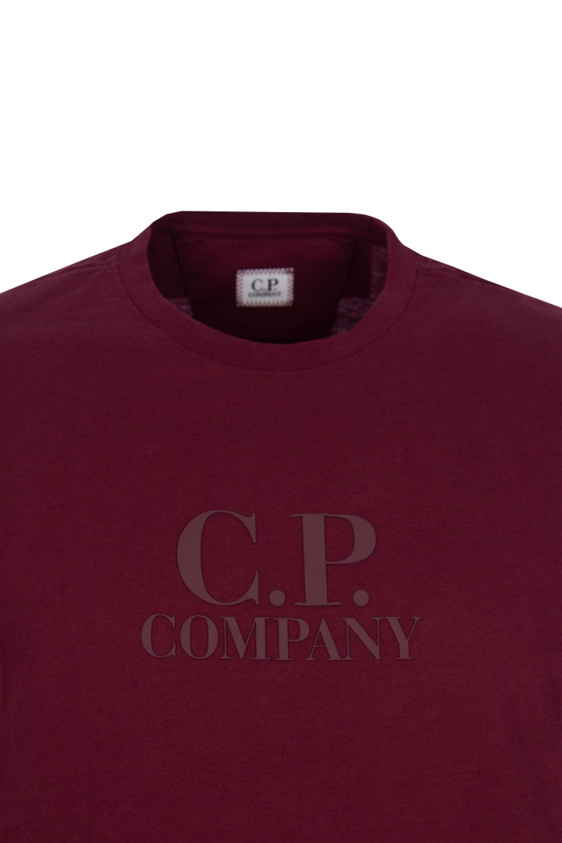 Cp Company T-shirt 13cmts119a Bordeaux