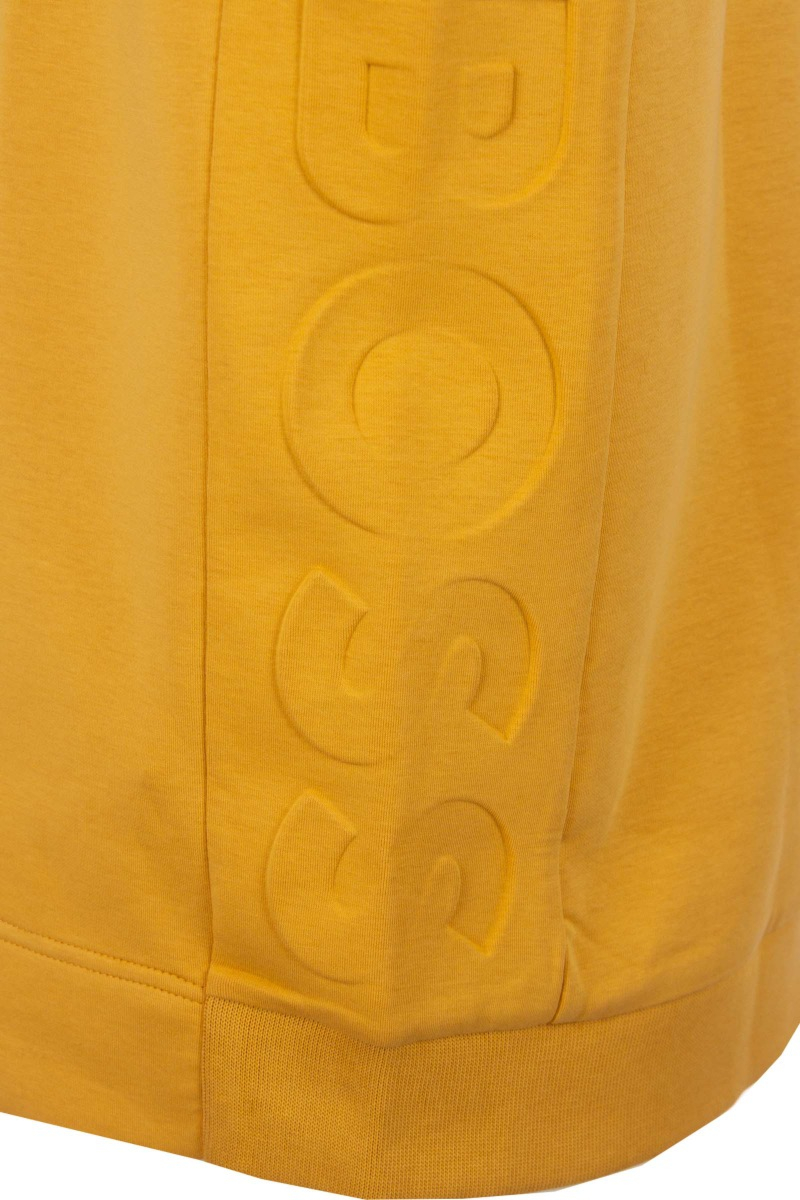 Hugo Boss T-shirt 50472404 Sover Goud