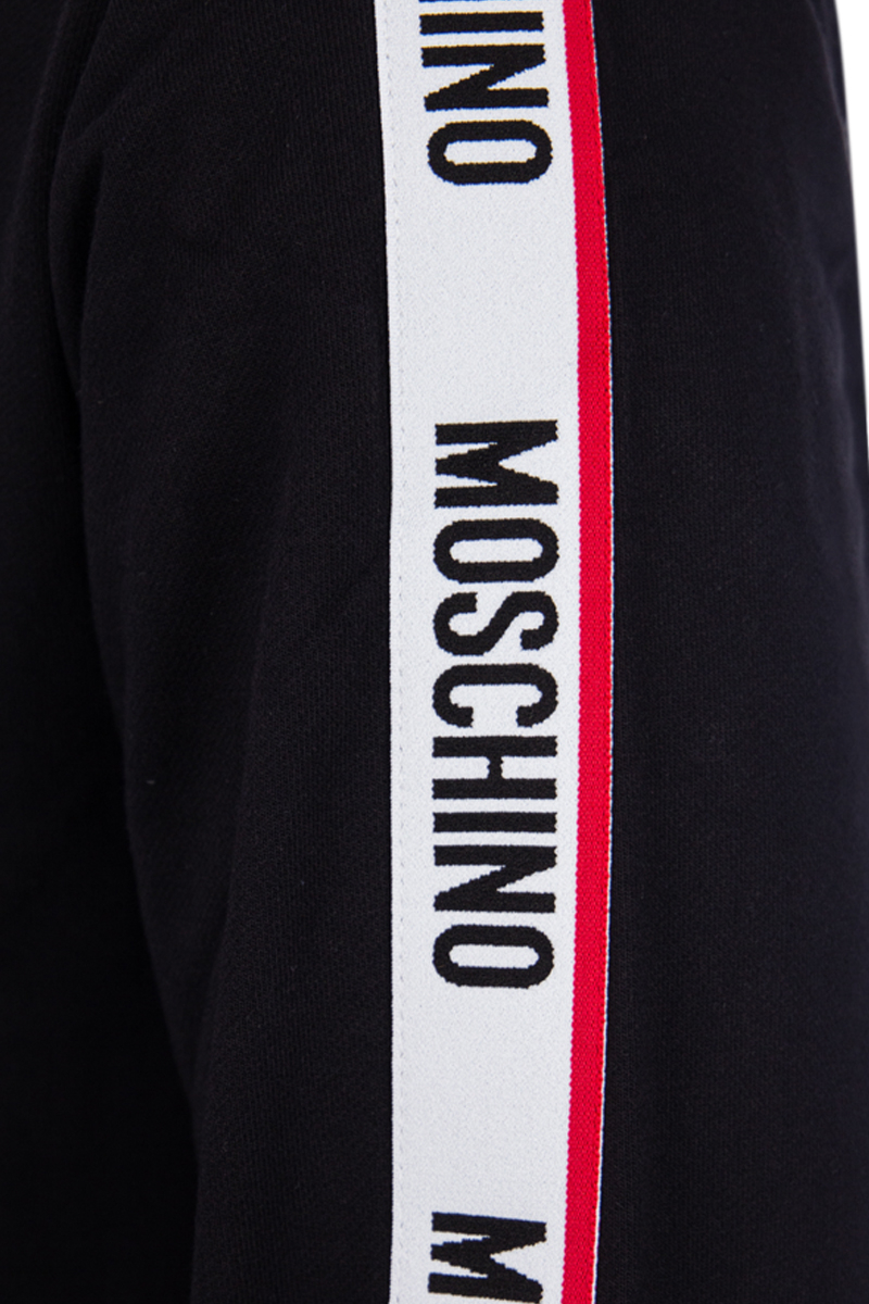Moschino Sweater V1781-4409 Zwart