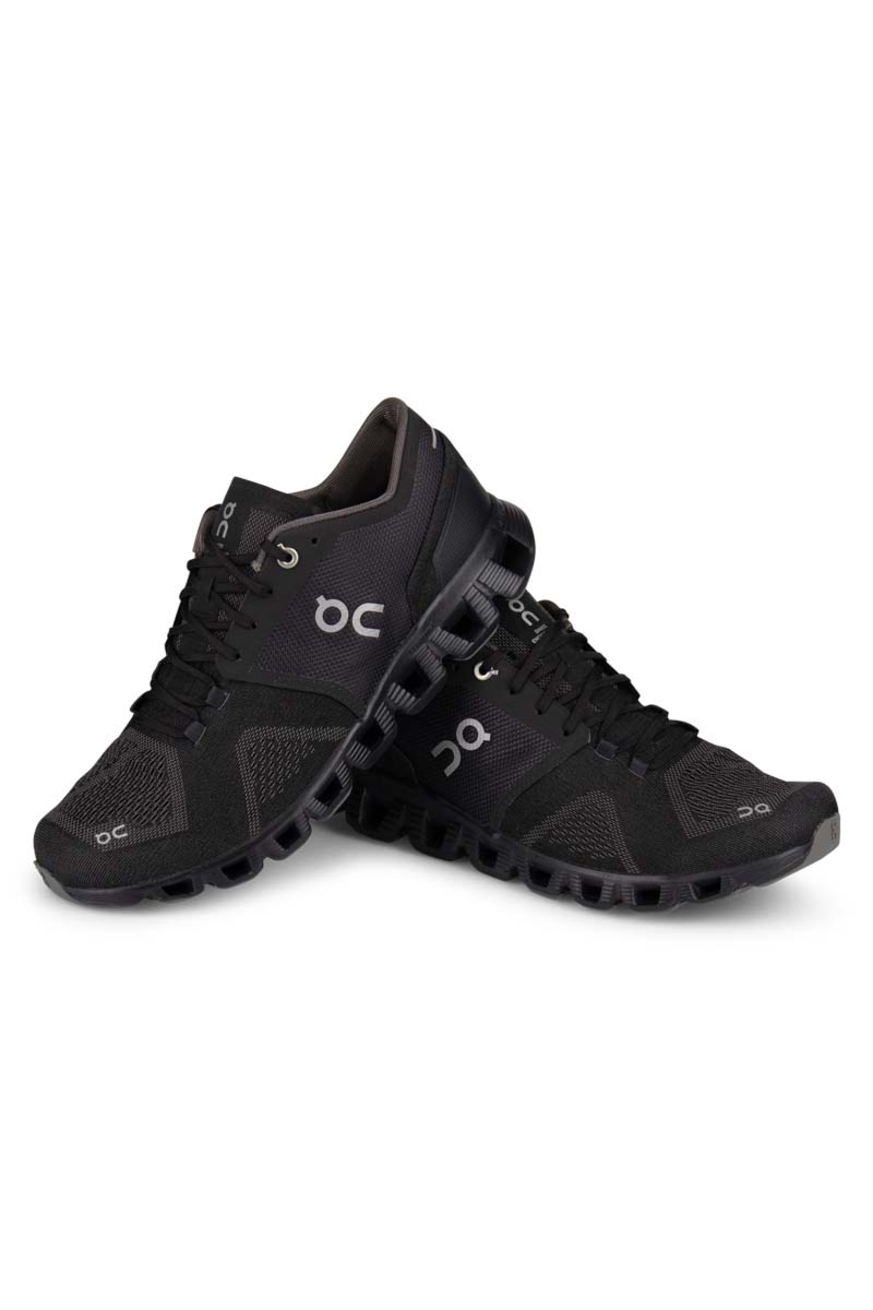 On Running Schoenen Cloud X Zwart