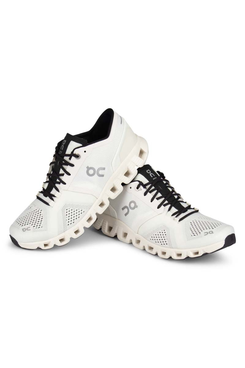 On Running Schoenen Cloud X Wit