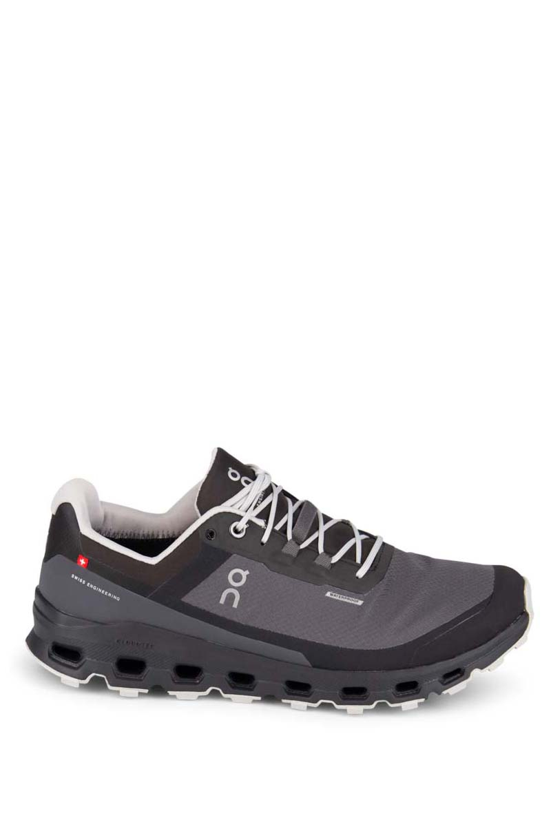 On Running Schoenen Cloudvista Waterproof  Zwart