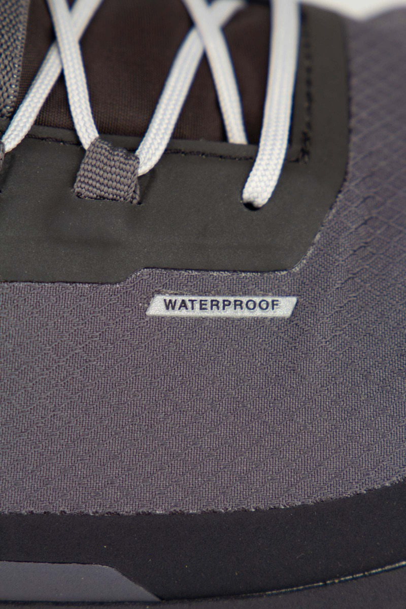 On Running Schoenen Cloudvista Waterproof  Zwart