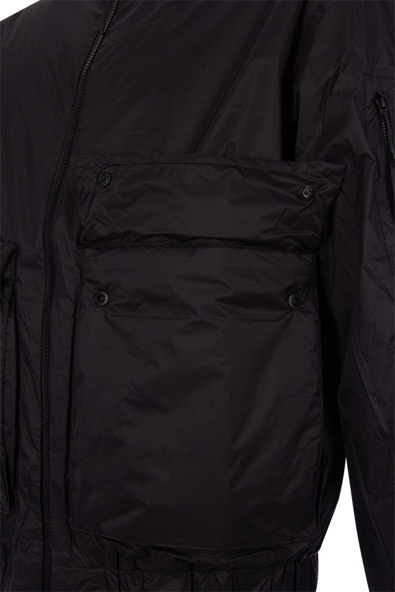 Rains Jas 15530 Fuse Bomber Zwart
