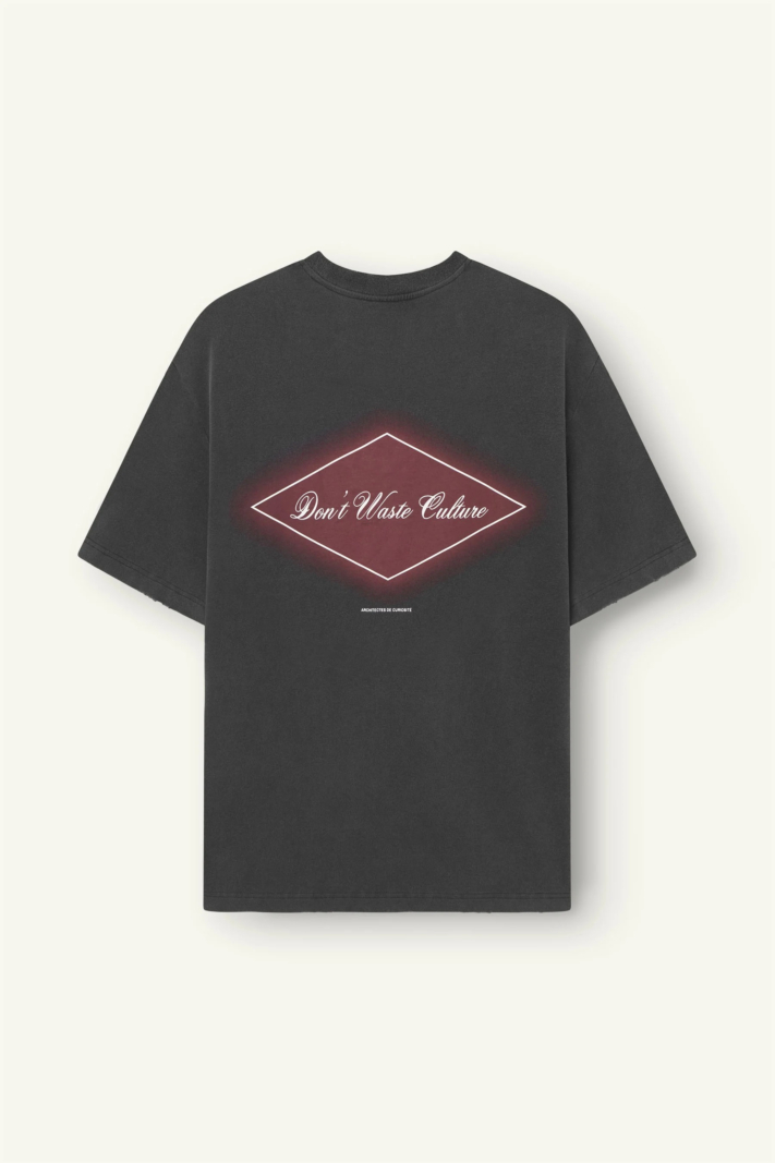Don't Waste Culture T-shirt Anvaya Zwart Ov